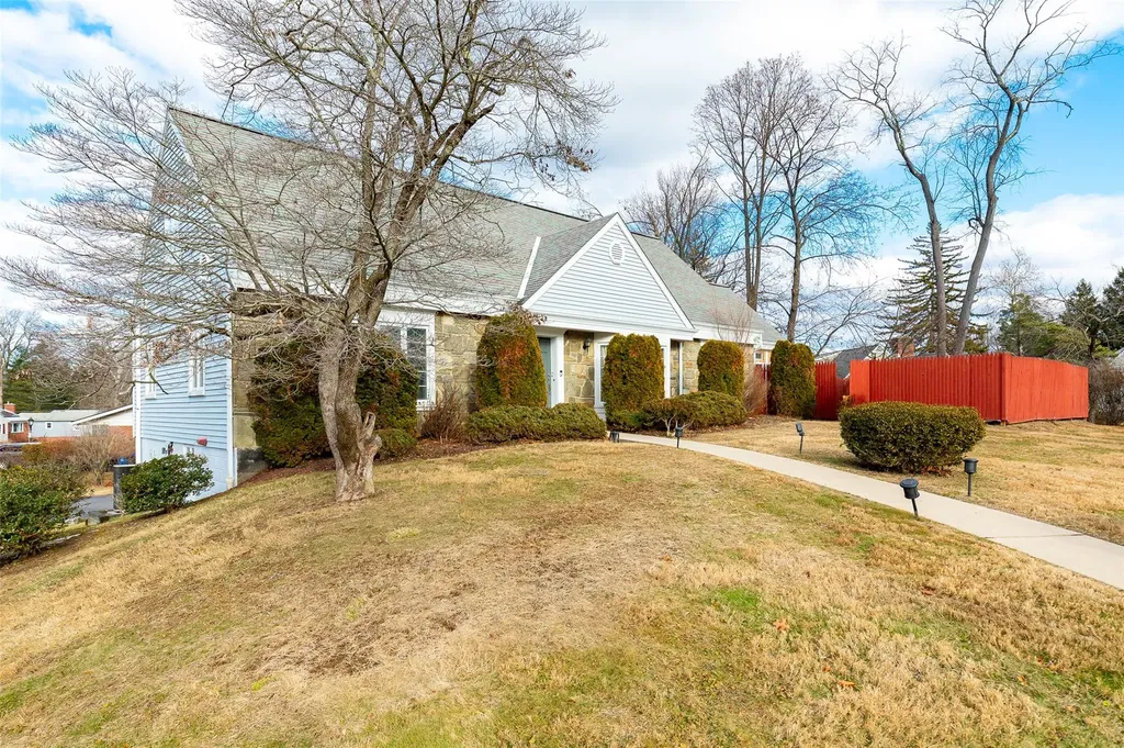9 Yates Boulevard Poughkeepsie NY 12601