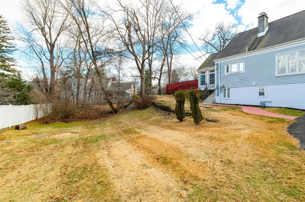 9 Yates Boulevard Poughkeepsie NY 12601