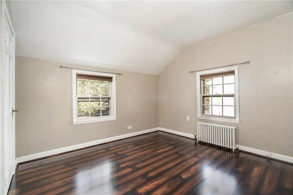 148 Lyons Road Scarsdale NY 10583