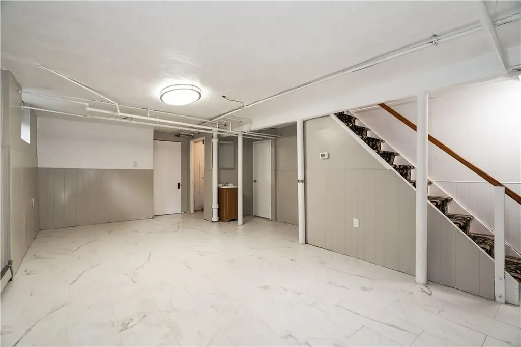 148 Lyons Road Scarsdale NY 10583