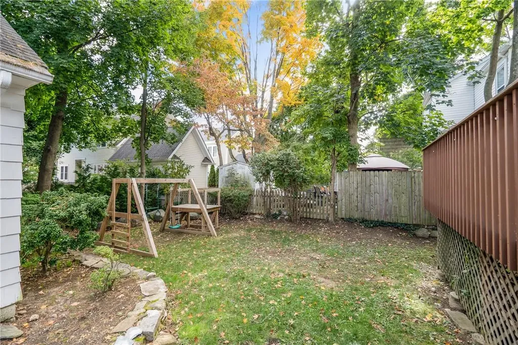 148 Lyons Road Scarsdale NY 10583