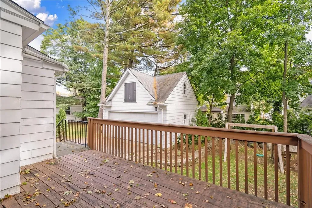 148 Lyons Road Scarsdale NY 10583