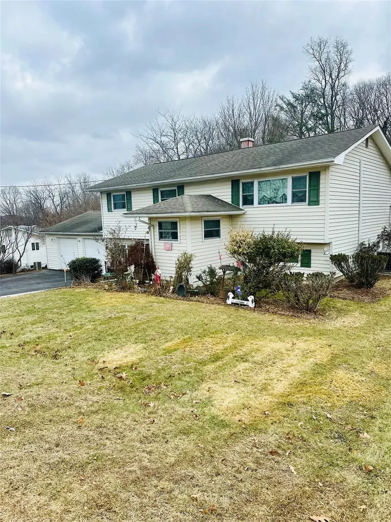 10 Sears Road Monroe NY 10950