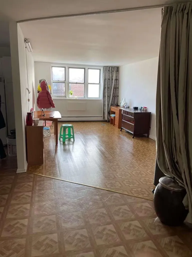 34-20 Parsons Boulevard Flushing NY 11354