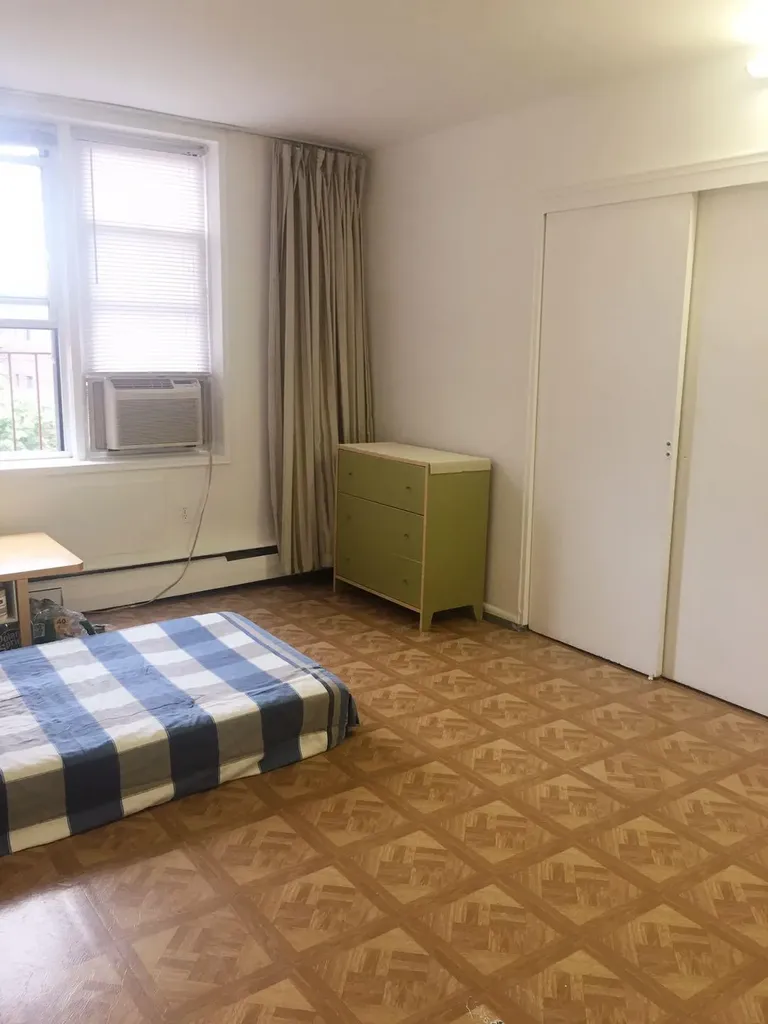 34-20 Parsons Boulevard Flushing NY 11354