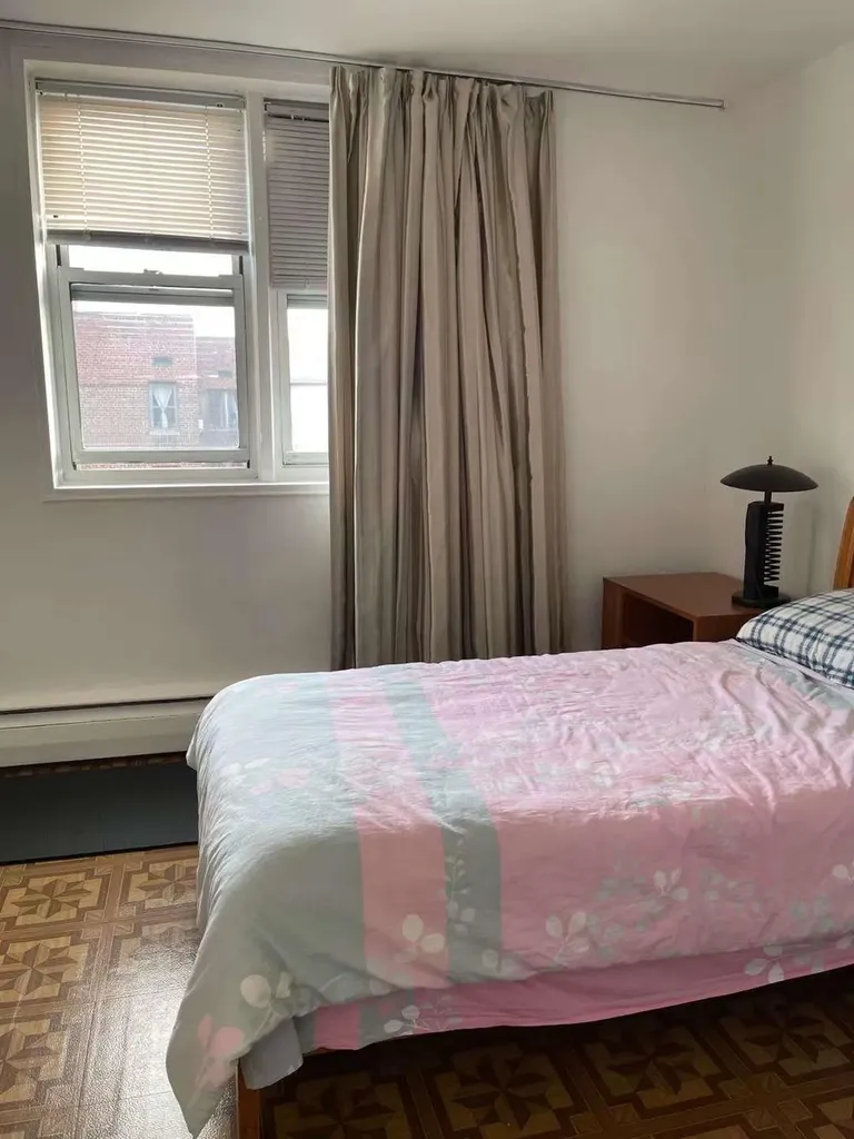 34-20 Parsons Boulevard Flushing NY 11354