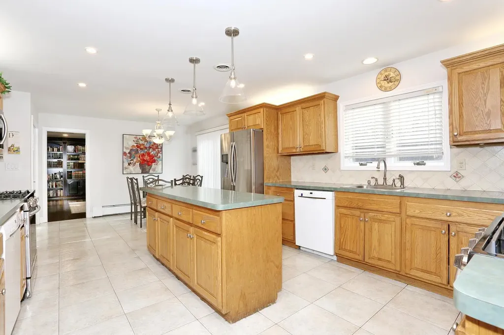 23 Olympia Lane Monsey NY 10952
