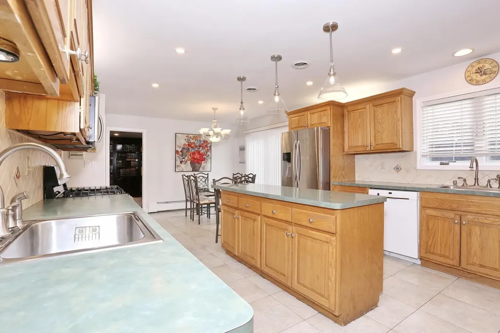 23 Olympia Lane Monsey NY 10952
