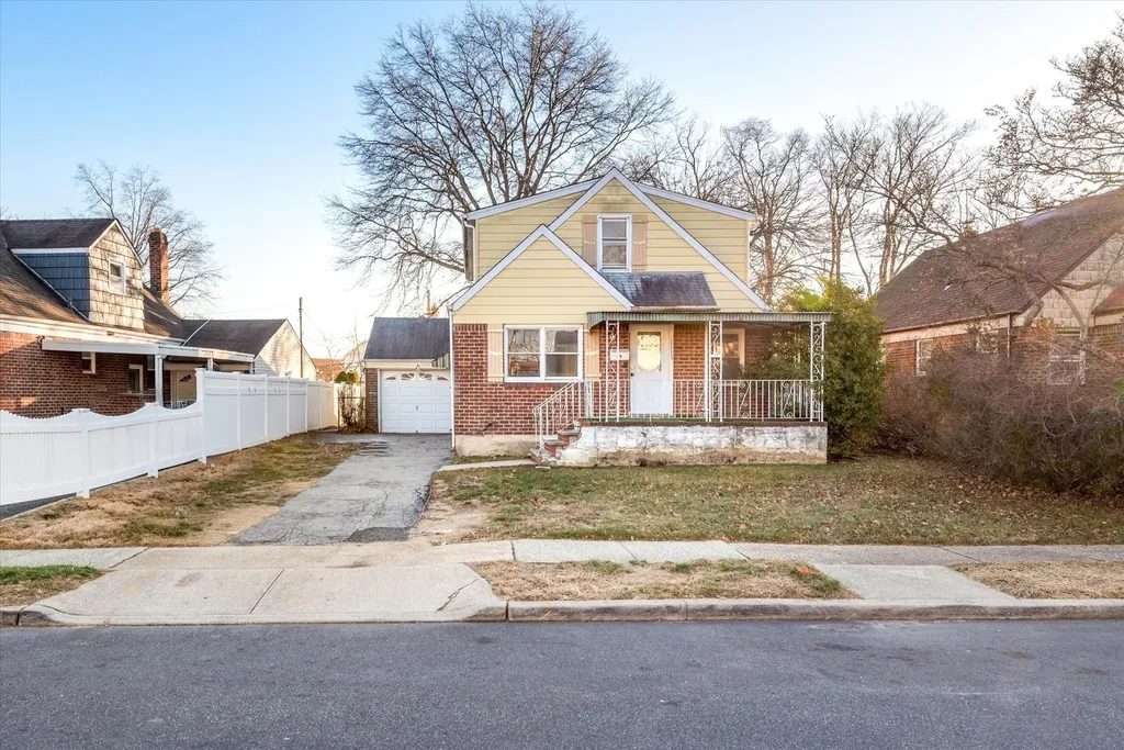69 Ruby Street Elmont NY 11003