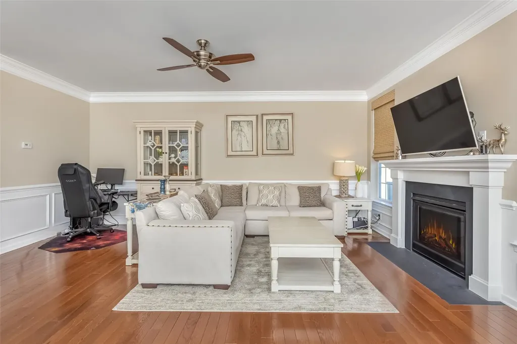 1330 Glastonbury Lane Fishkill NY 12524