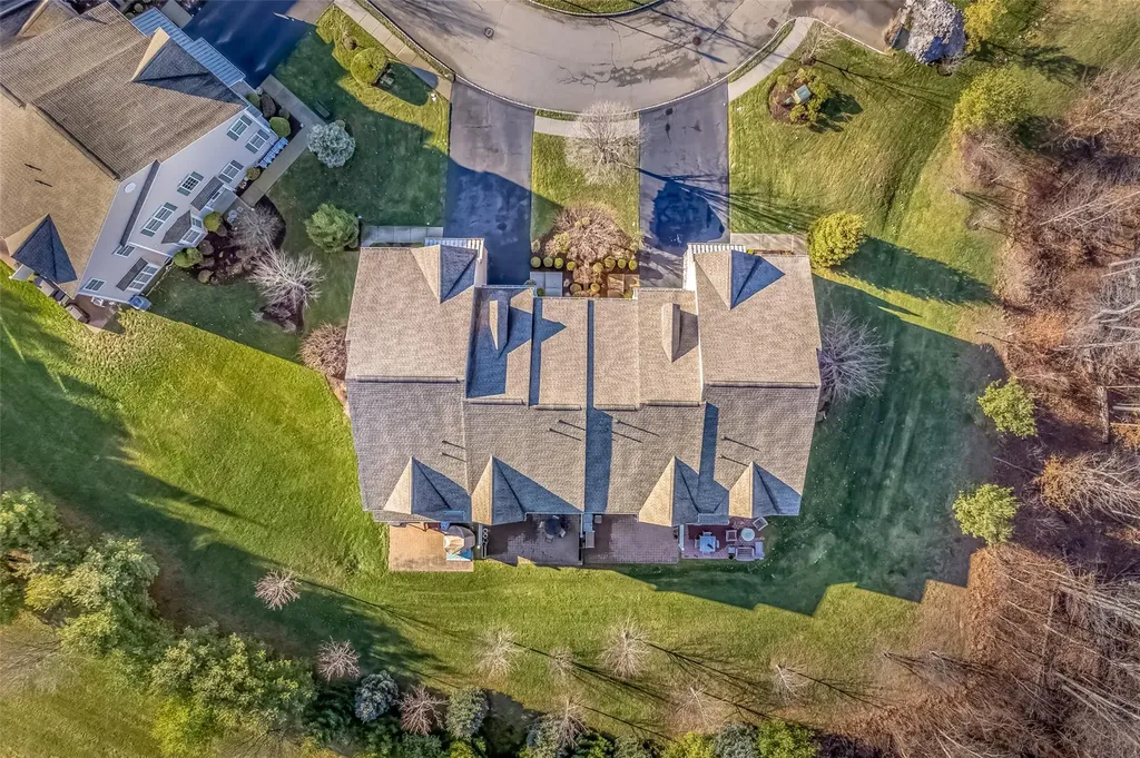 1330 Glastonbury Lane Fishkill NY 12524