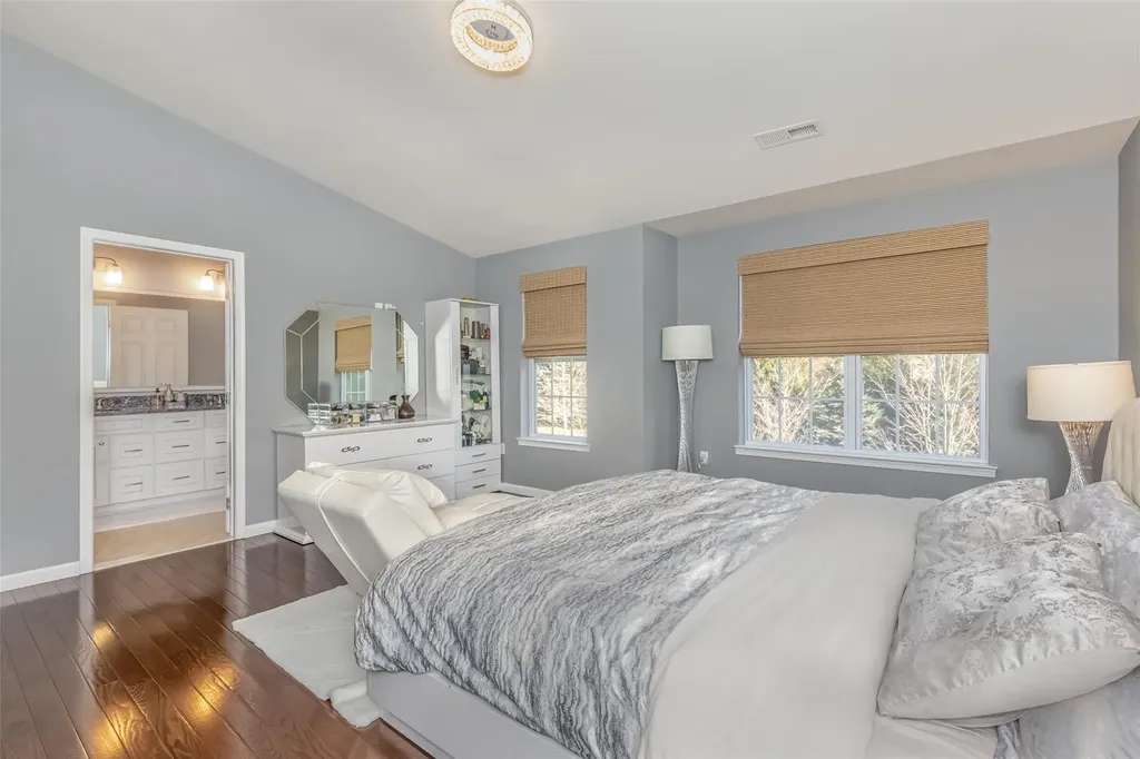 1330 Glastonbury Lane Fishkill NY 12524