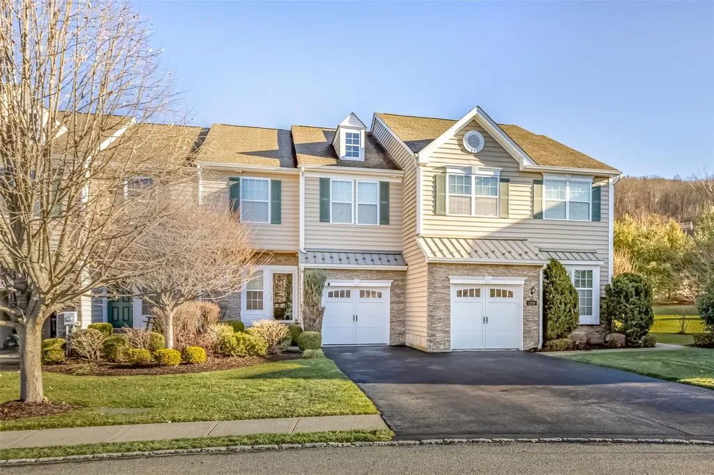 1330 Glastonbury Lane Fishkill NY 12524