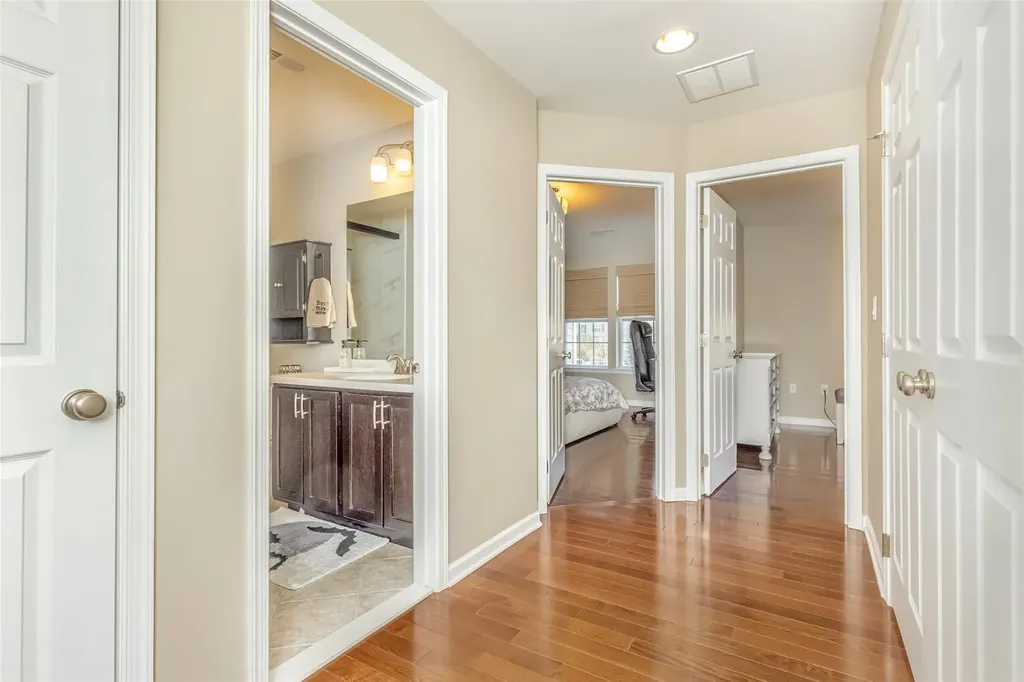1330 Glastonbury Lane Fishkill NY 12524