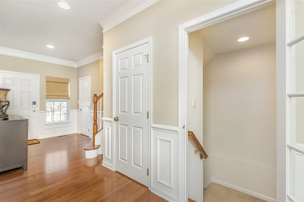 1330 Glastonbury Lane Fishkill NY 12524