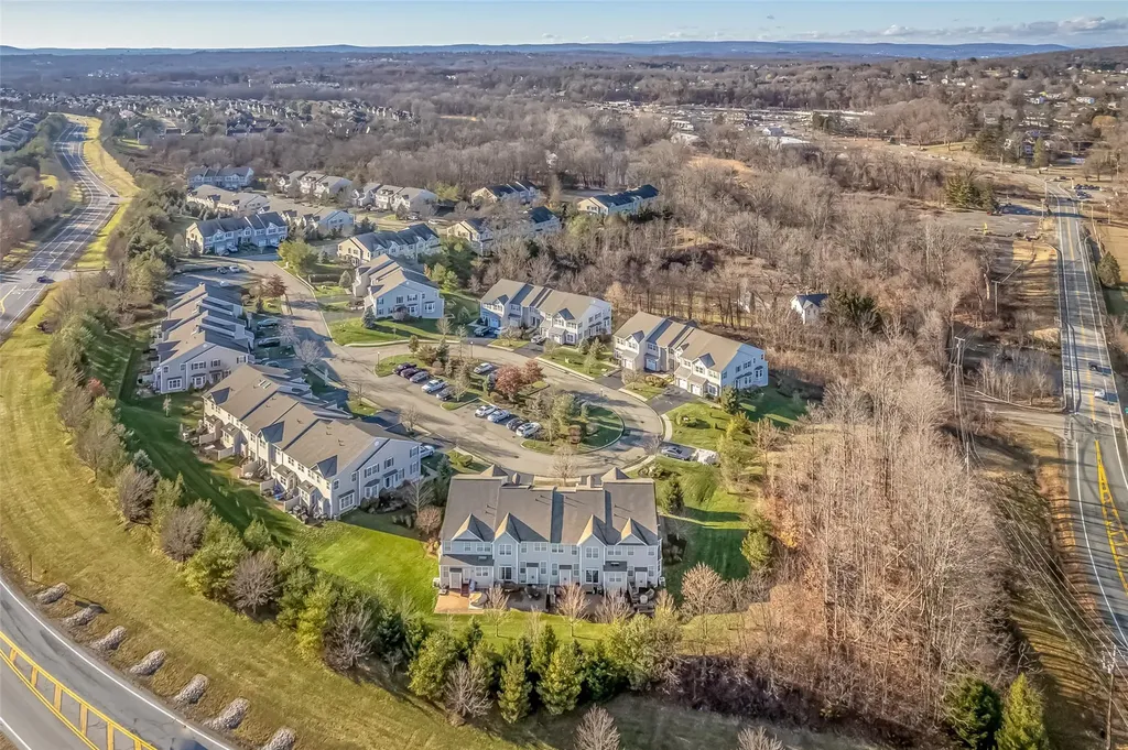 1330 Glastonbury Lane Fishkill NY 12524