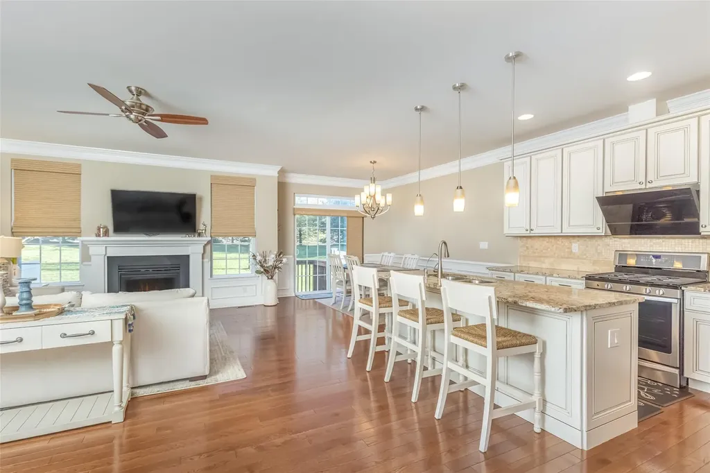 1330 Glastonbury Lane Fishkill NY 12524