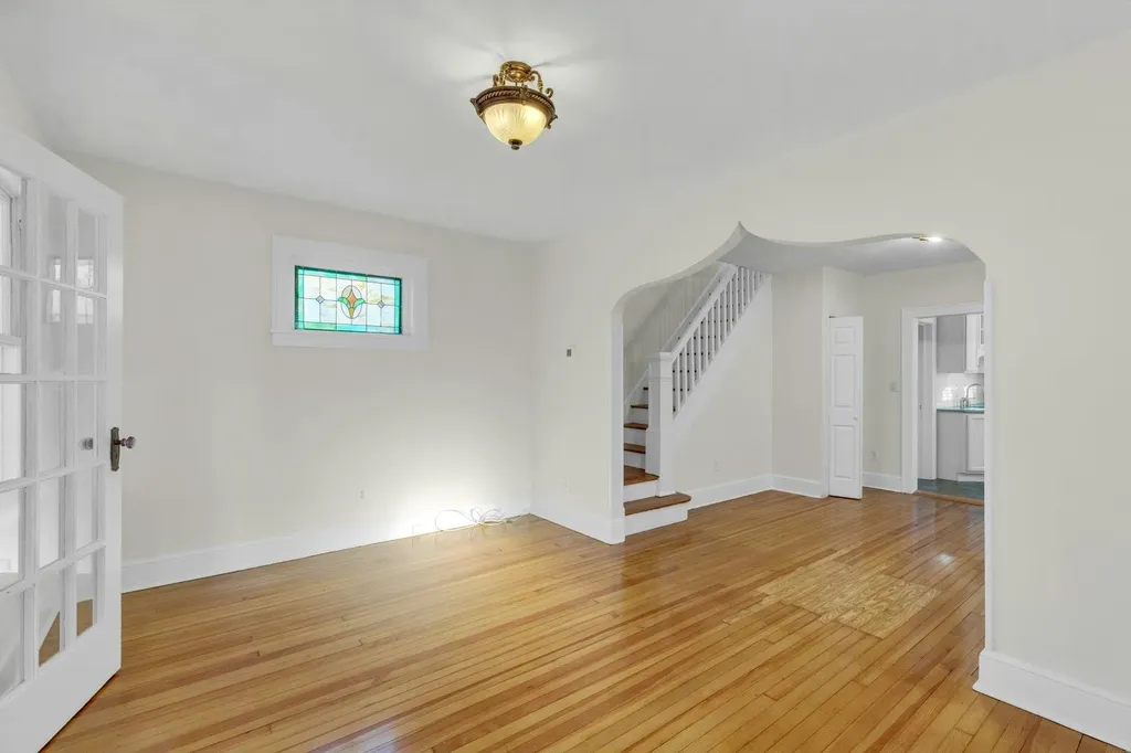 520 Washington Avenue Lindenhurst NY 11757