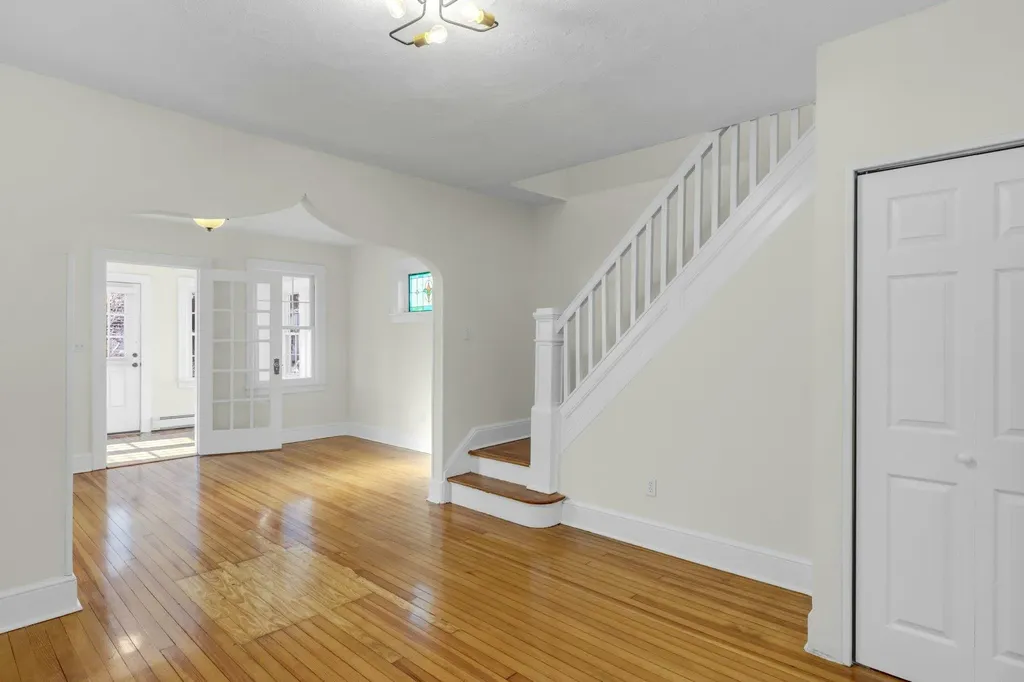 520 Washington Avenue Lindenhurst NY 11757