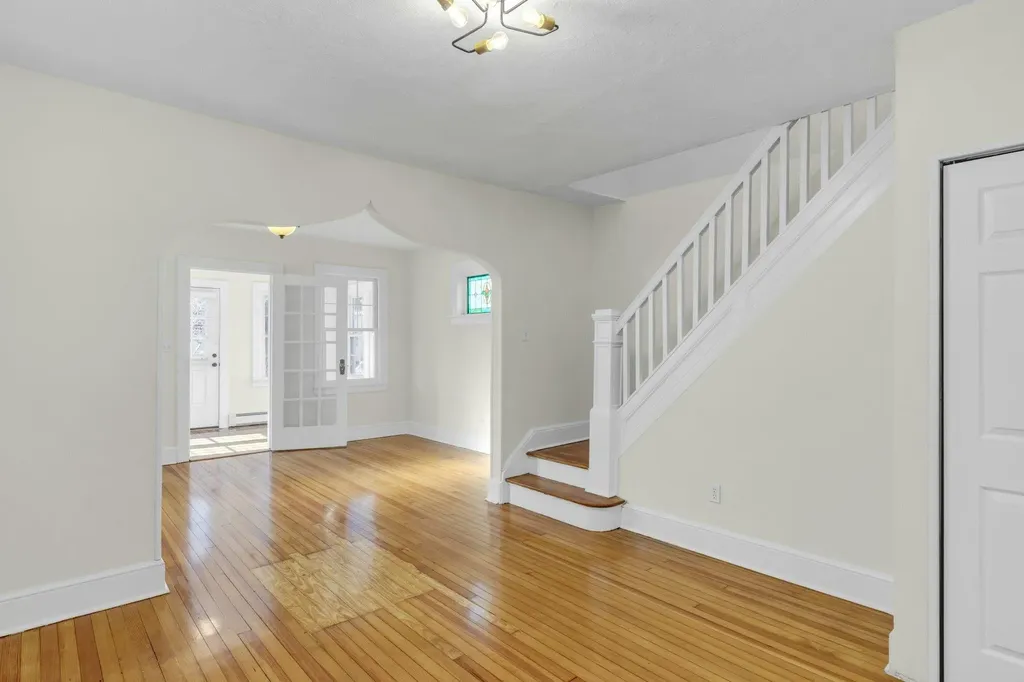 520 Washington Avenue Lindenhurst NY 11757