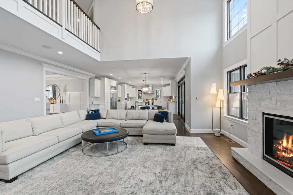 15 Fox Run East Islip NY 11730