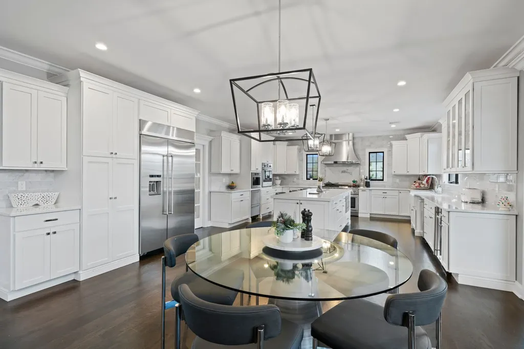 15 Fox Run East Islip NY 11730