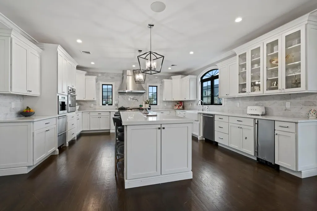 15 Fox Run East Islip NY 11730
