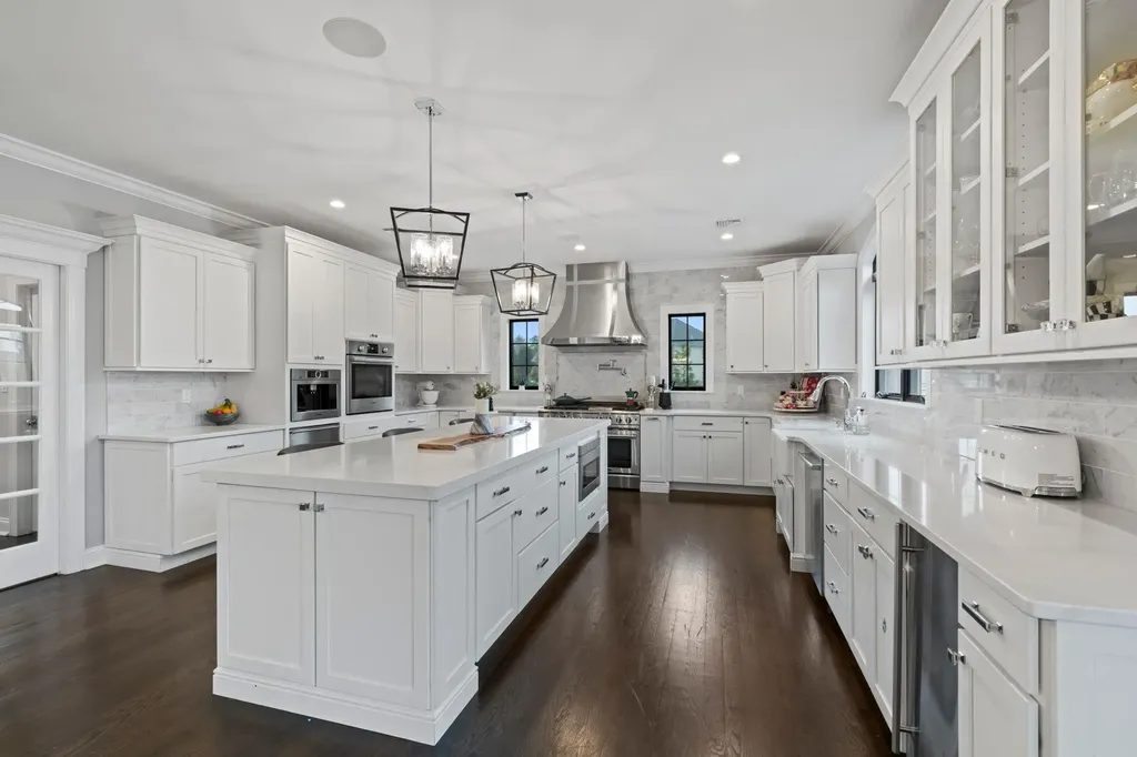 15 Fox Run East Islip NY 11730