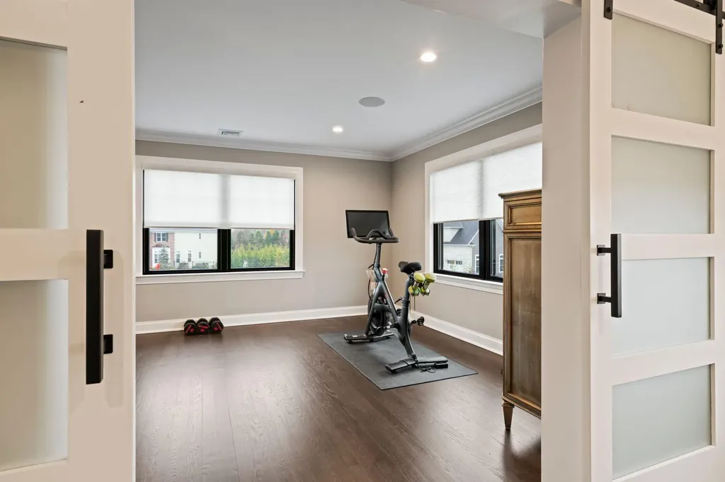 15 Fox Run East Islip NY 11730