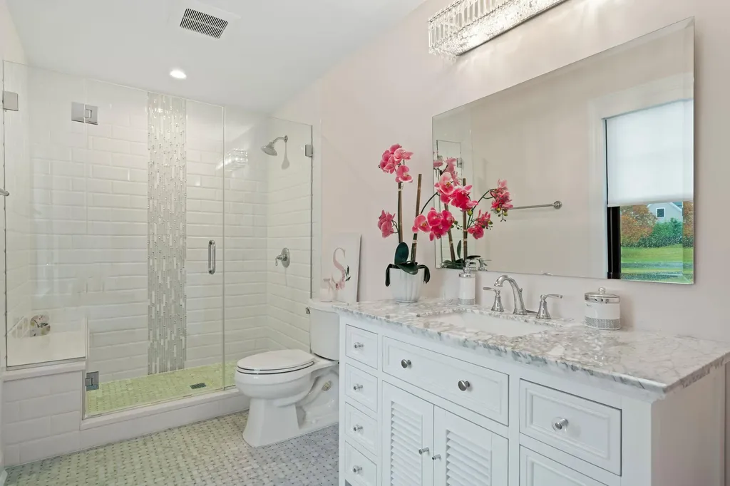15 Fox Run East Islip NY 11730