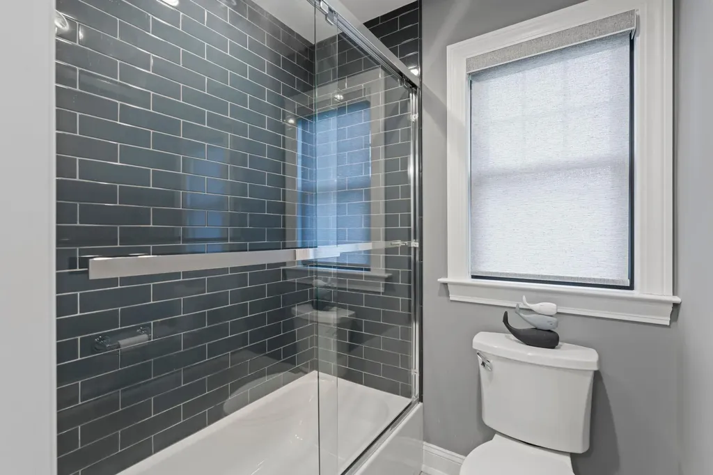 15 Fox Run East Islip NY 11730