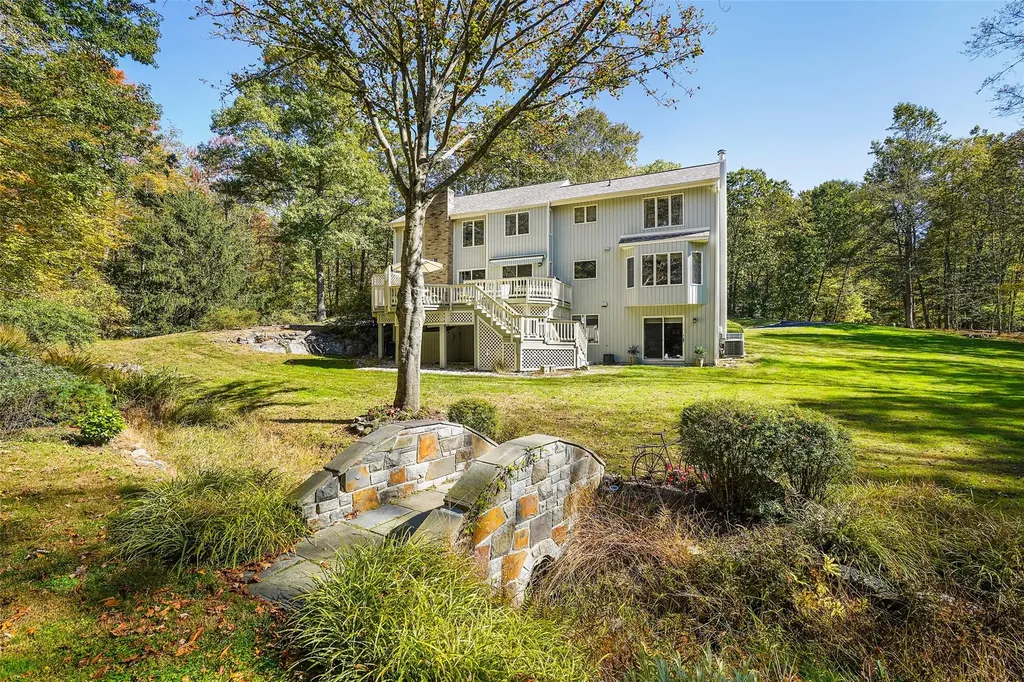 3 Blacksmith Lane Pound Ridge NY 10576