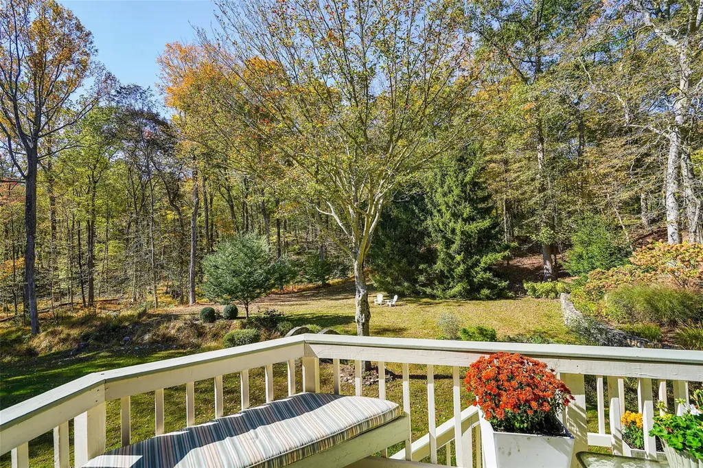 3 Blacksmith Lane Pound Ridge NY 10576