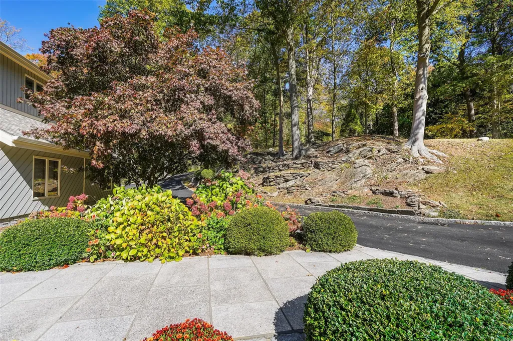 3 Blacksmith Lane Pound Ridge NY 10576