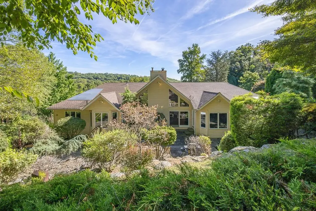 5 Hayes Court Stony Point NY 10980