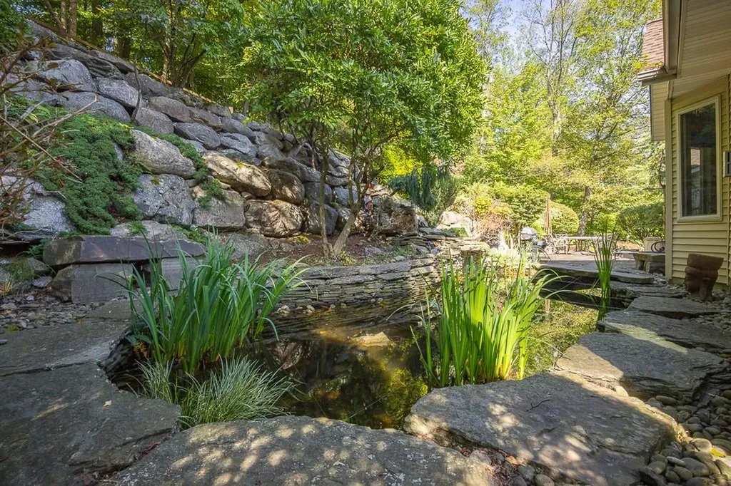 5 Hayes Court Stony Point NY 10980