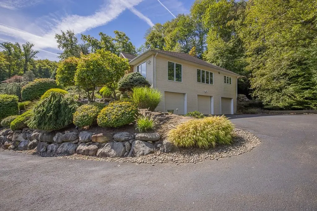 5 Hayes Court Stony Point NY 10980