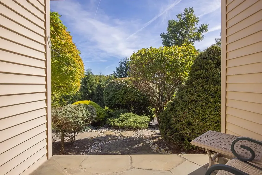 5 Hayes Court Stony Point NY 10980