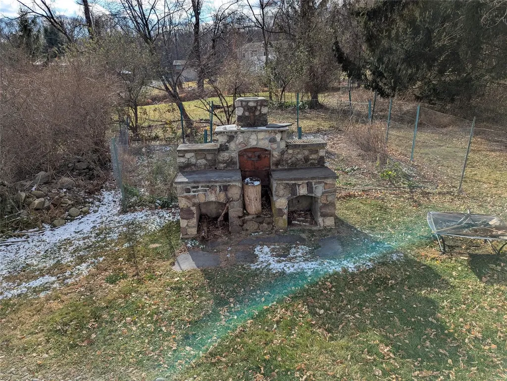 295 Spruce Road Middletown NY 10940