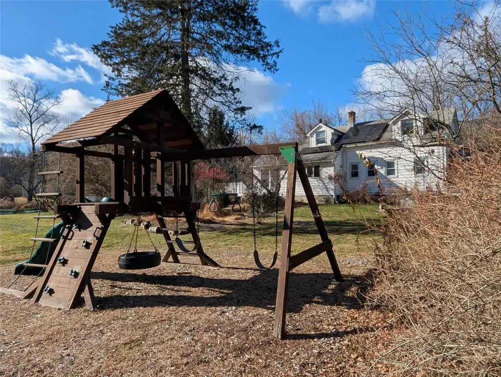 295 Spruce Road Middletown NY 10940