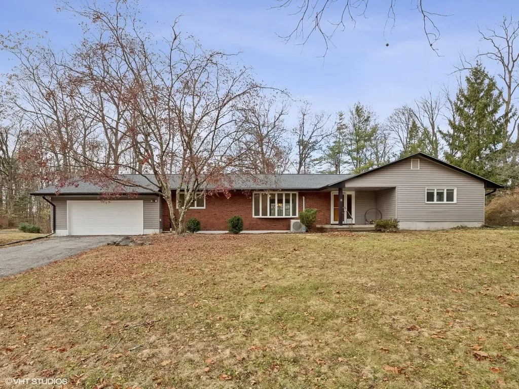 8 Jonathan Lane Poughkeepsie NY 12603