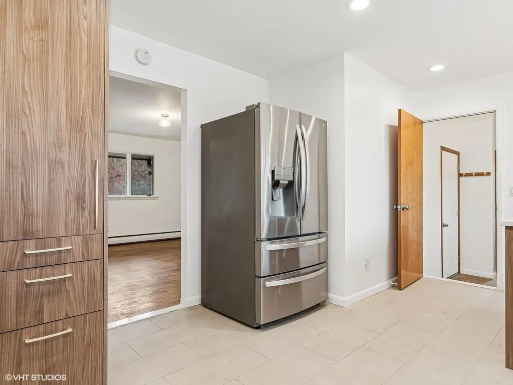 8 Jonathan Lane Poughkeepsie NY 12603