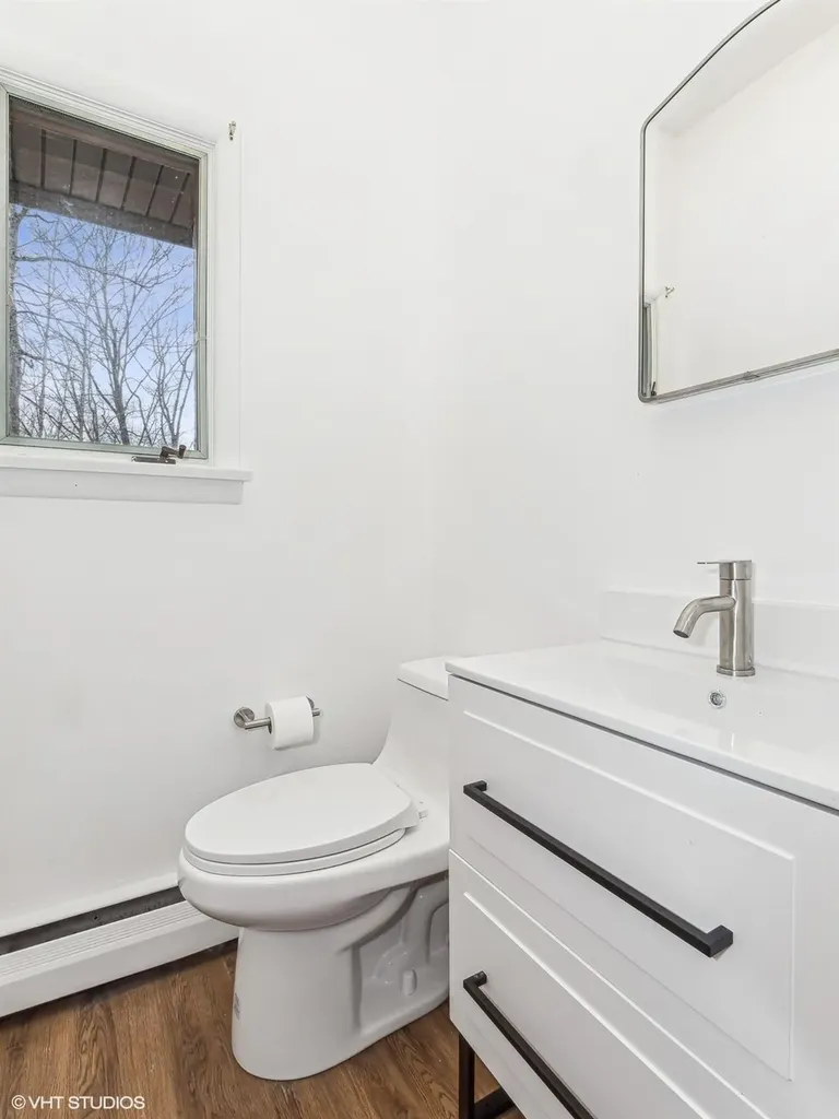 8 Jonathan Lane Poughkeepsie NY 12603