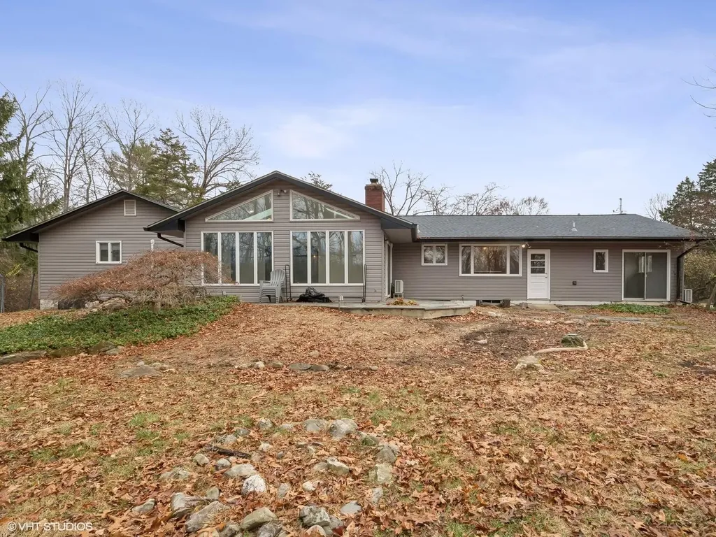 8 Jonathan Lane Poughkeepsie NY 12603