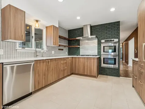 8 Jonathan Lane Poughkeepsie NY 12603