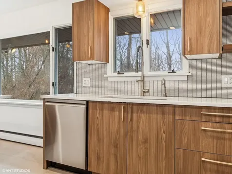8 Jonathan Lane Poughkeepsie NY 12603