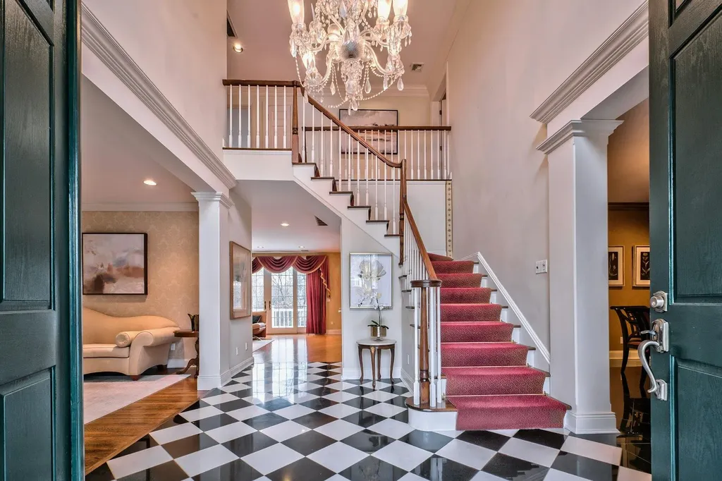 8 Meadow Lane Manhasset NY 11030