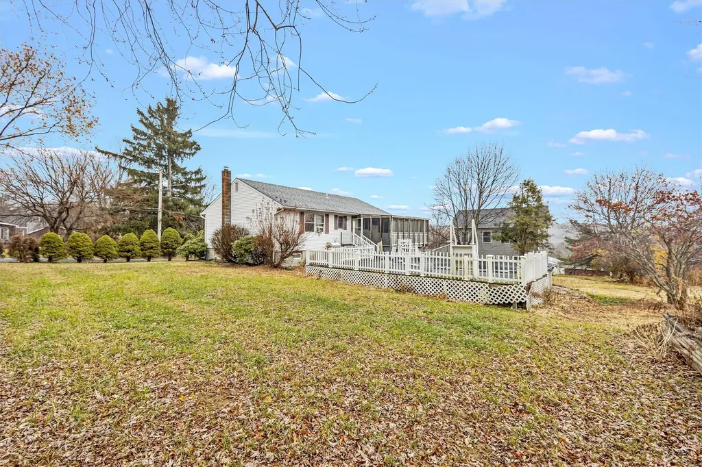 11 Armonk Road Carmel NY 10512