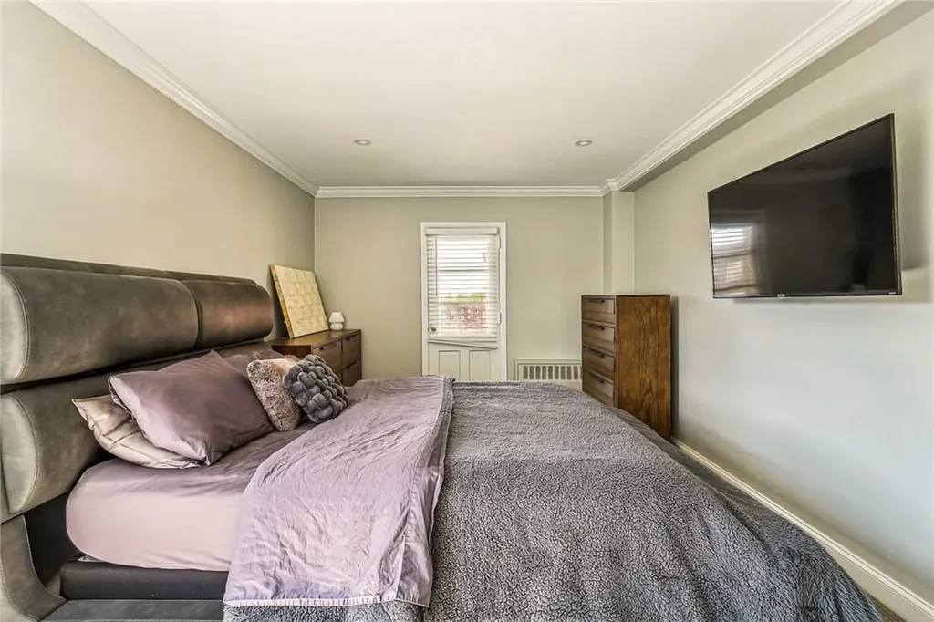 52 Yonkers Terrace Yonkers NY 10704