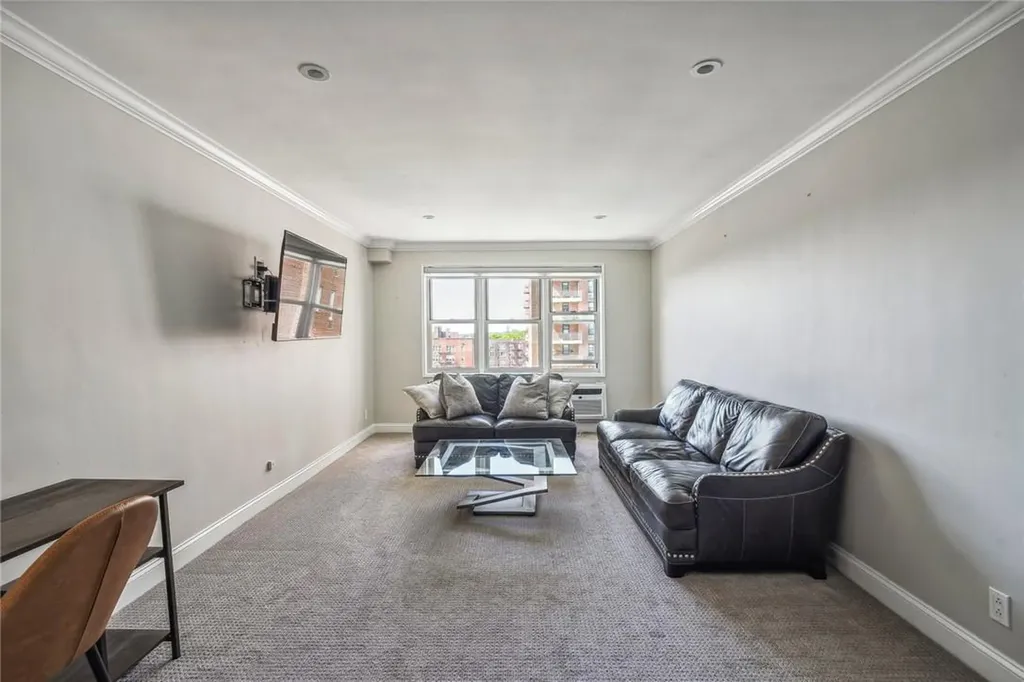 52 Yonkers Terrace Yonkers NY 10704